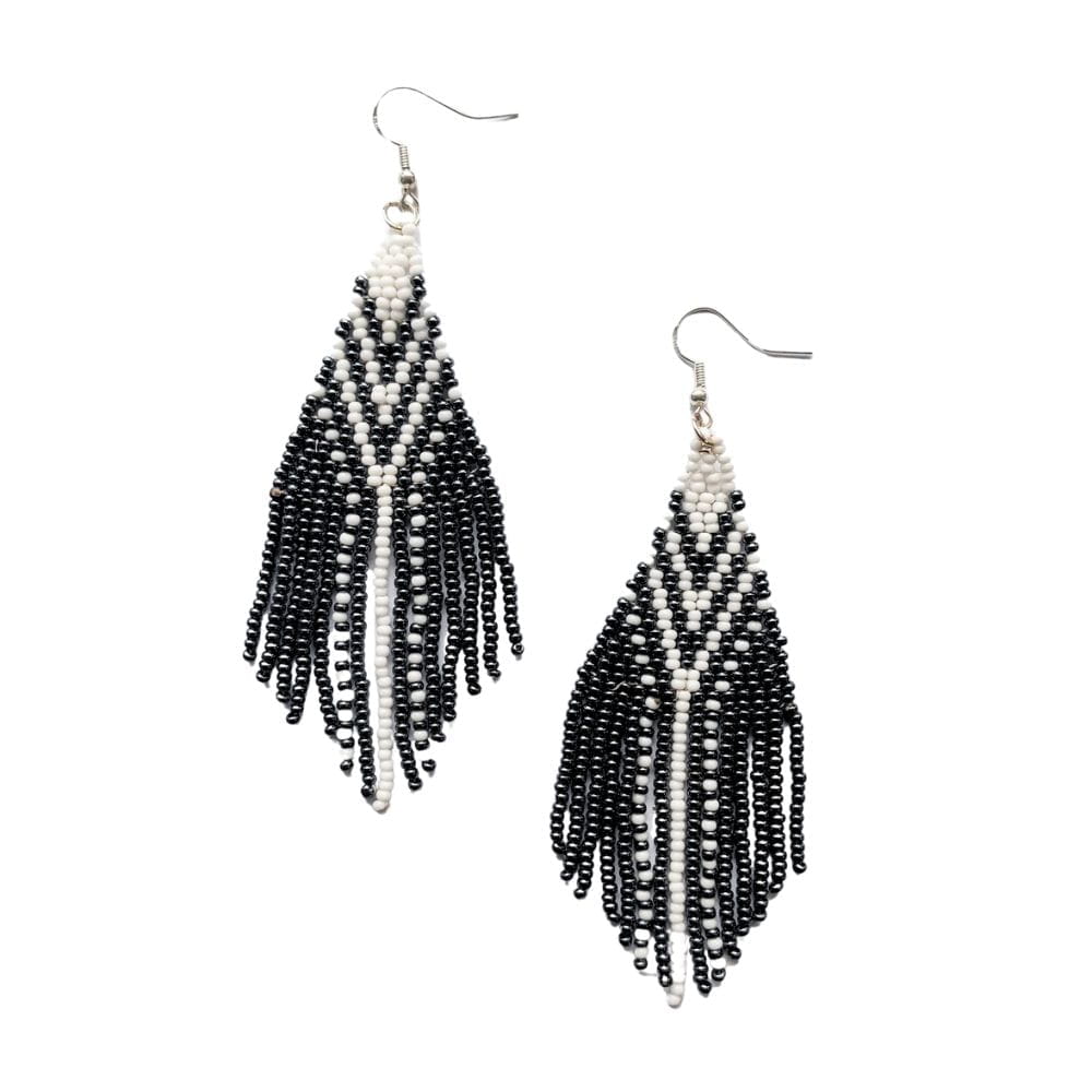 Quasten Ohrringe - Point Beaded - Schwarz/Weiß Quasten Ohrringe - Point Beaded - Schwarz/Weiß