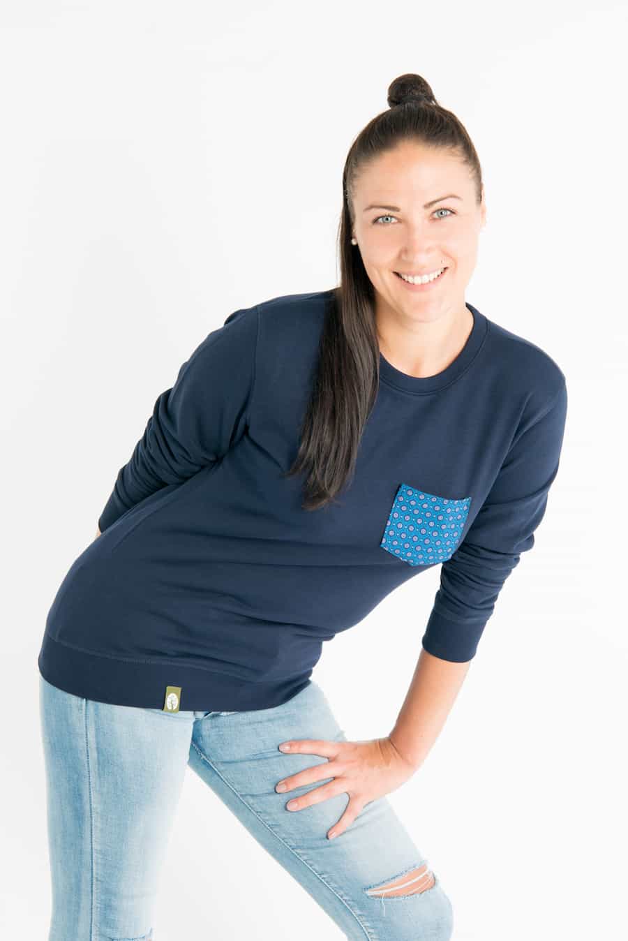 Shwe Shwe Pocket - Unisex - Blau - Organic Sweater Shwe Shwe Pocket - Unisex - Blau - Organic Sweater