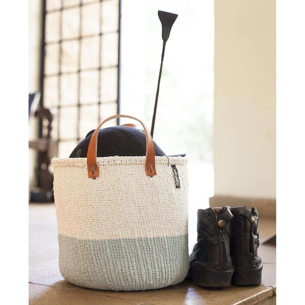 Afrikanische Körbe Kiondo Basket Mifuko M Light Blue White Afrikanische Körbe Kiondo Basket Mifuko M Light Blue White