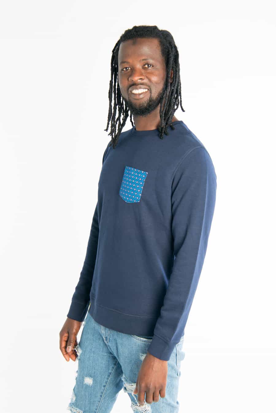 Shwe Shwe Pocket - Unisex - Blau - Organic Sweater Shwe Shwe Pocket - Unisex - Blau - Organic Sweater