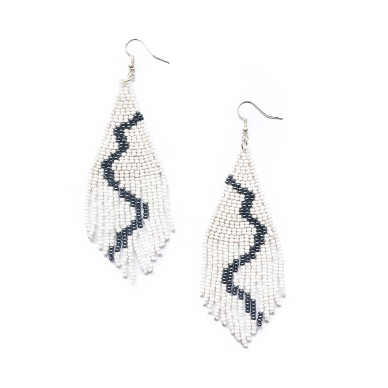 Quasten Ohrringe - River Beaded - Weiß/Grau Quasten Ohrringe - River Beaded - Weiß/Grau